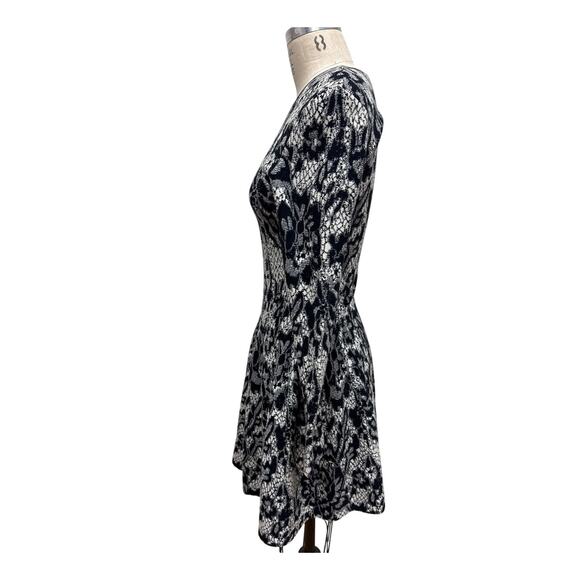 DKNY Knit Lace Print Fit & Flare Dress Size Small - Picture 3 of 9